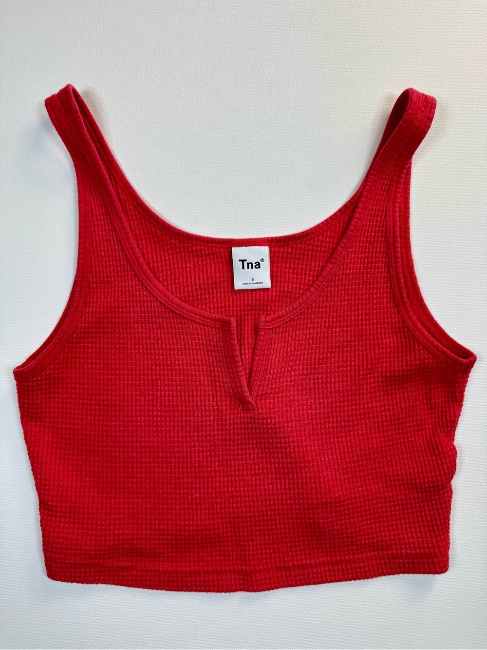 TNA Red Cropped Ribbed Waffle Notch Neck Tank Top Cami Aritzia Women’s Small